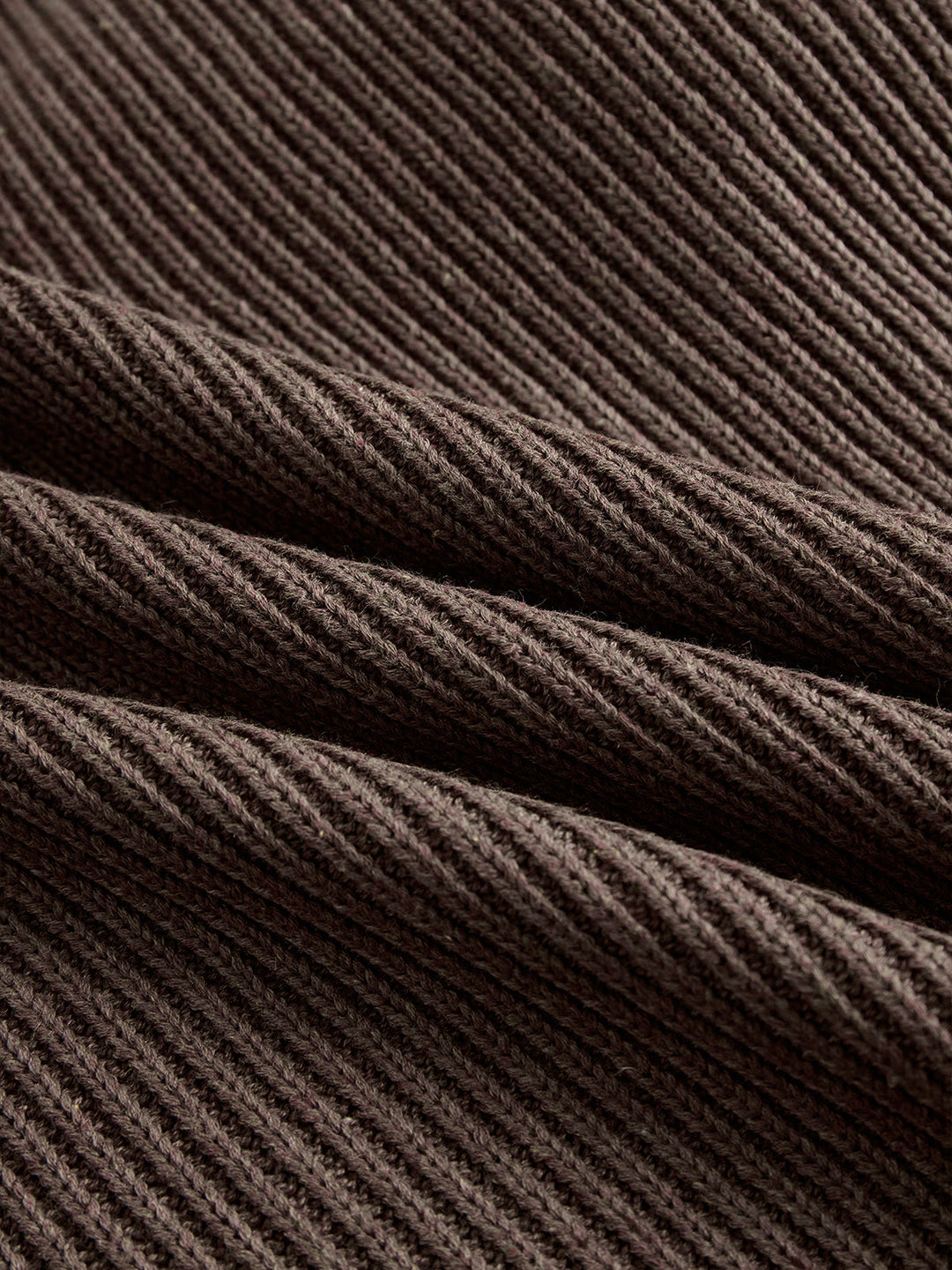 Belén | Vestido de punto con volantes — suave, cálido y romántico.