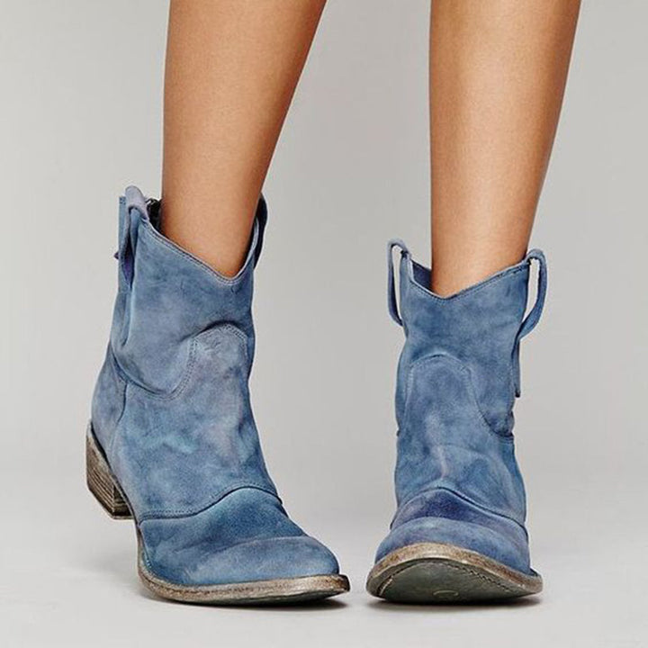 Carlotta – Botines de ante atemporales
