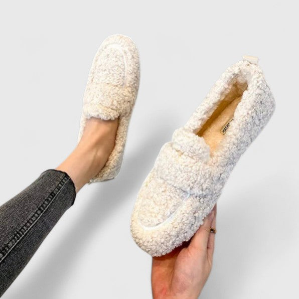 Solenne | Zapatillas Elegantes y Acogedoras