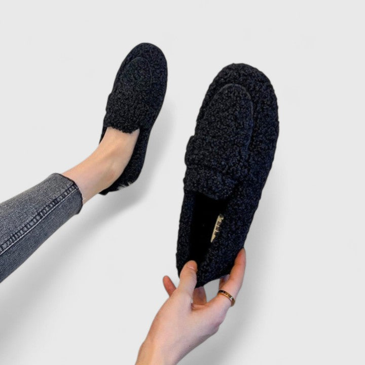 Solenne | Zapatillas Elegantes y Acogedoras