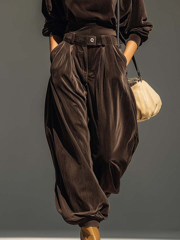 CONJUNTO TERCIOPELO CAPUCHA Y PANTALÓN HOLGADO