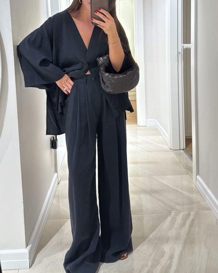 CONJUNTO RELAJADO DOS PIEZAS CUELLO V
